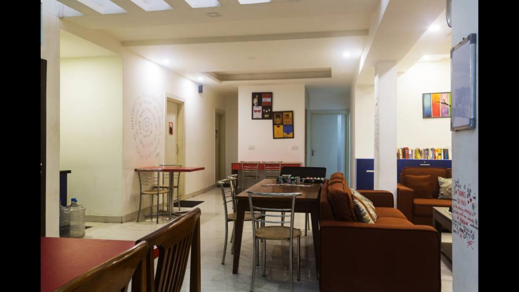 Joey'S Hostel Delhi Ню Делхи Екстериор снимка