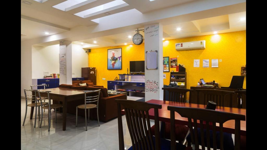 Joey'S Hostel Delhi Ню Делхи Екстериор снимка
