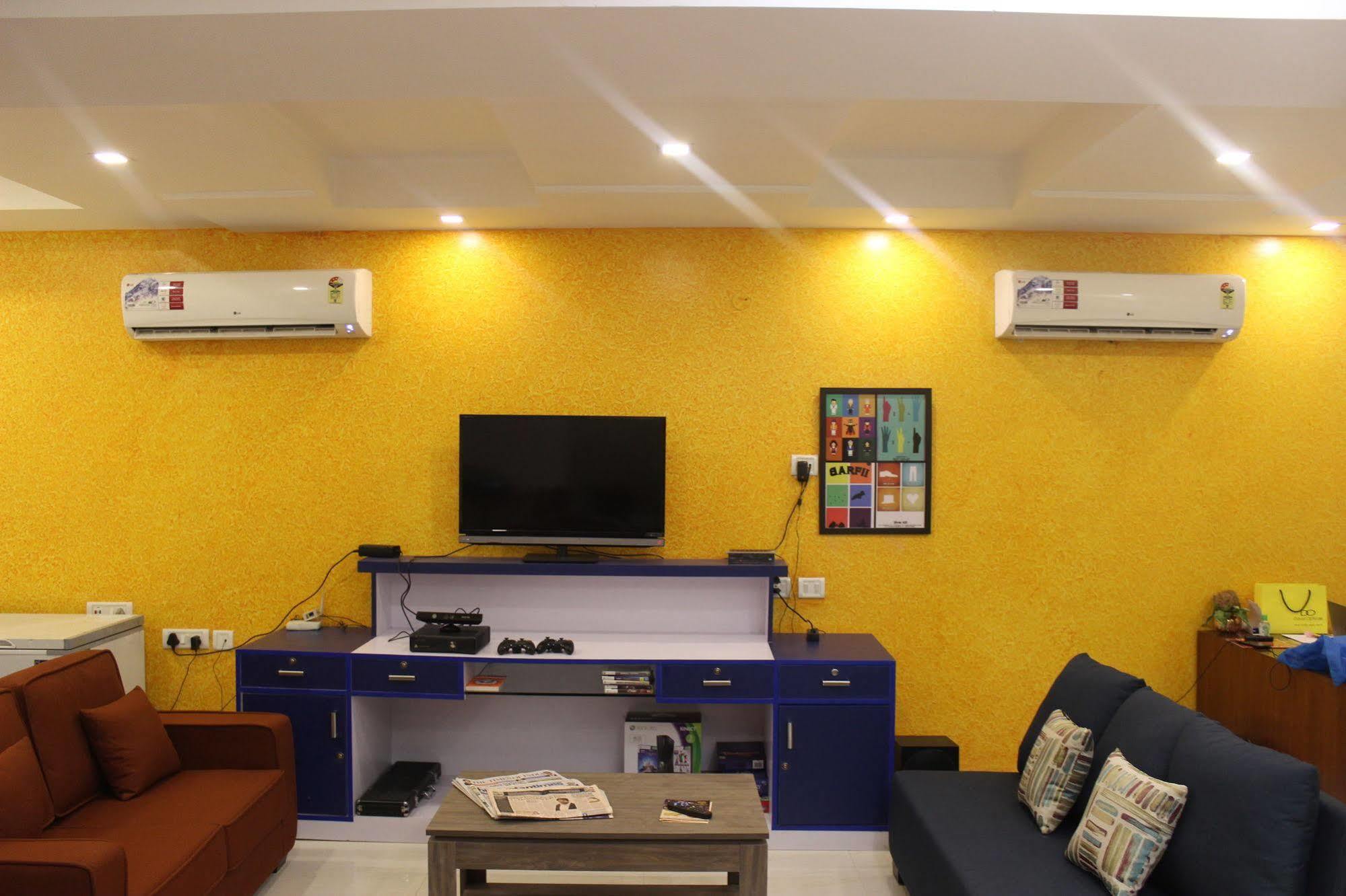 Joey'S Hostel Delhi Ню Делхи Екстериор снимка