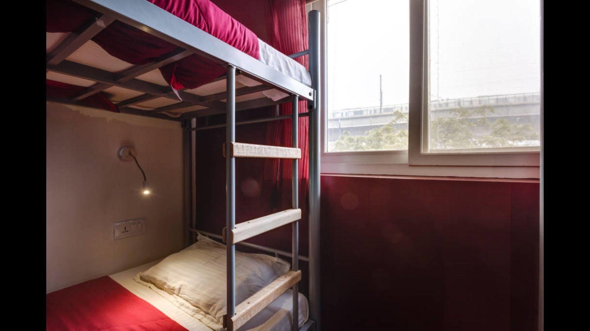 Joey'S Hostel Delhi Ню Делхи Екстериор снимка